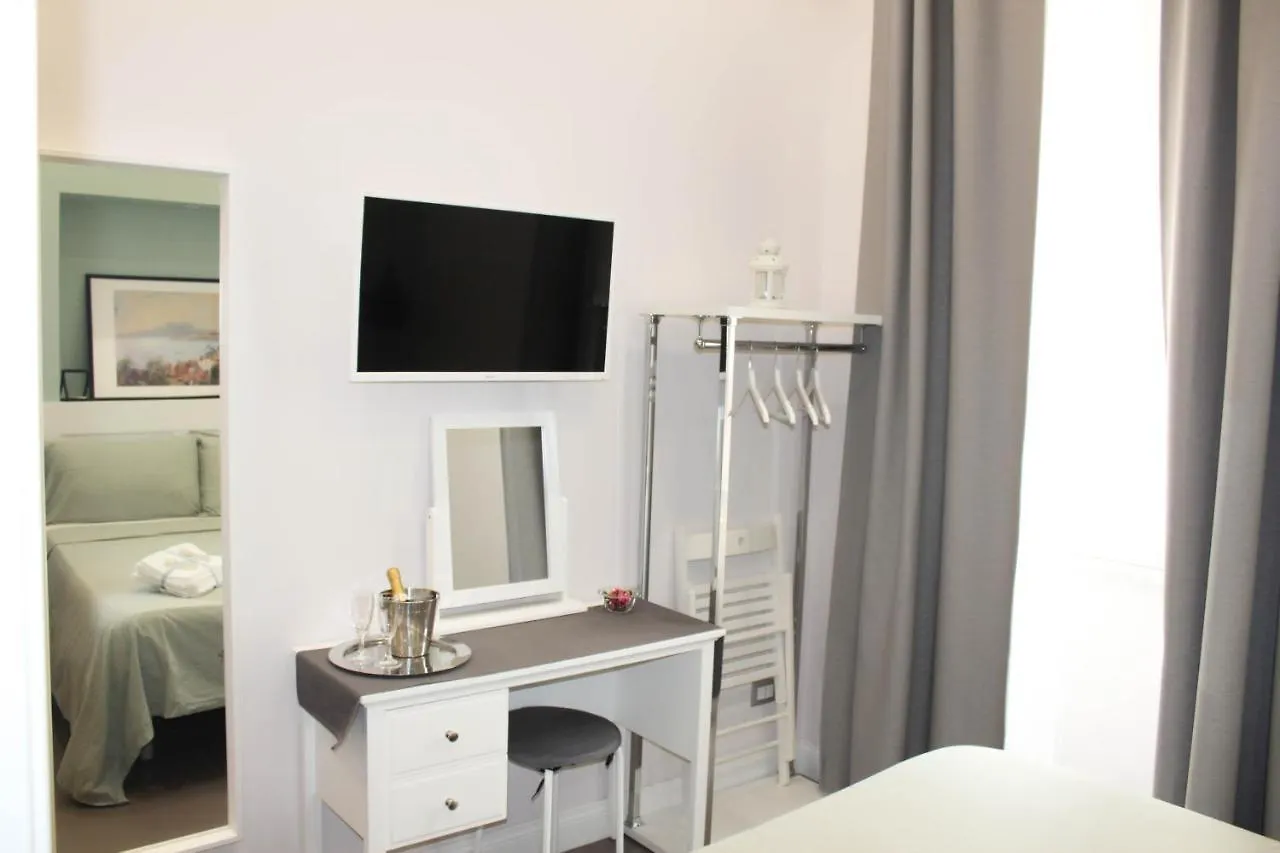 Residenza La Scala Bed & Breakfast Naples